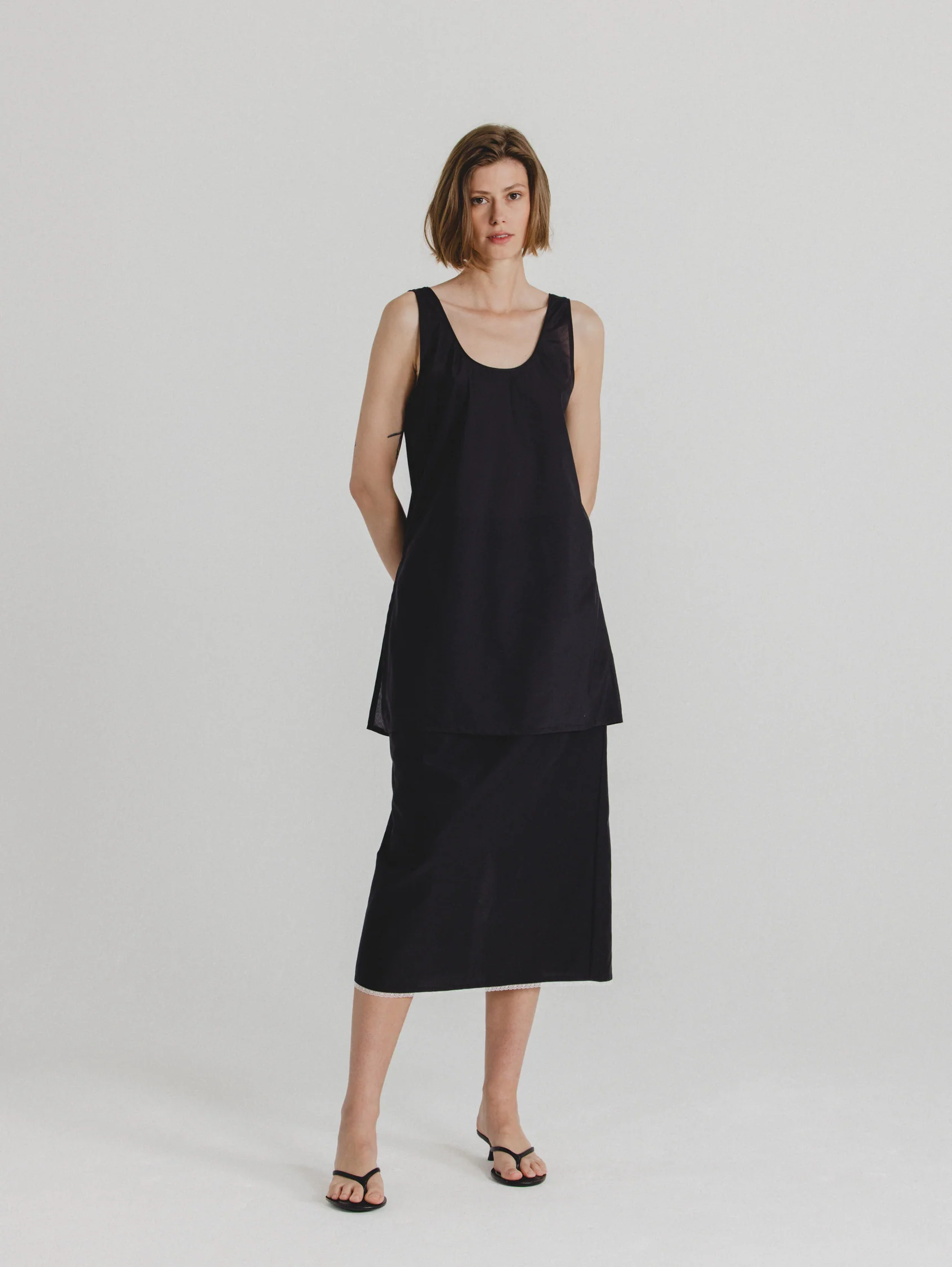 Silk-Cotton Tank in Black - Image 5