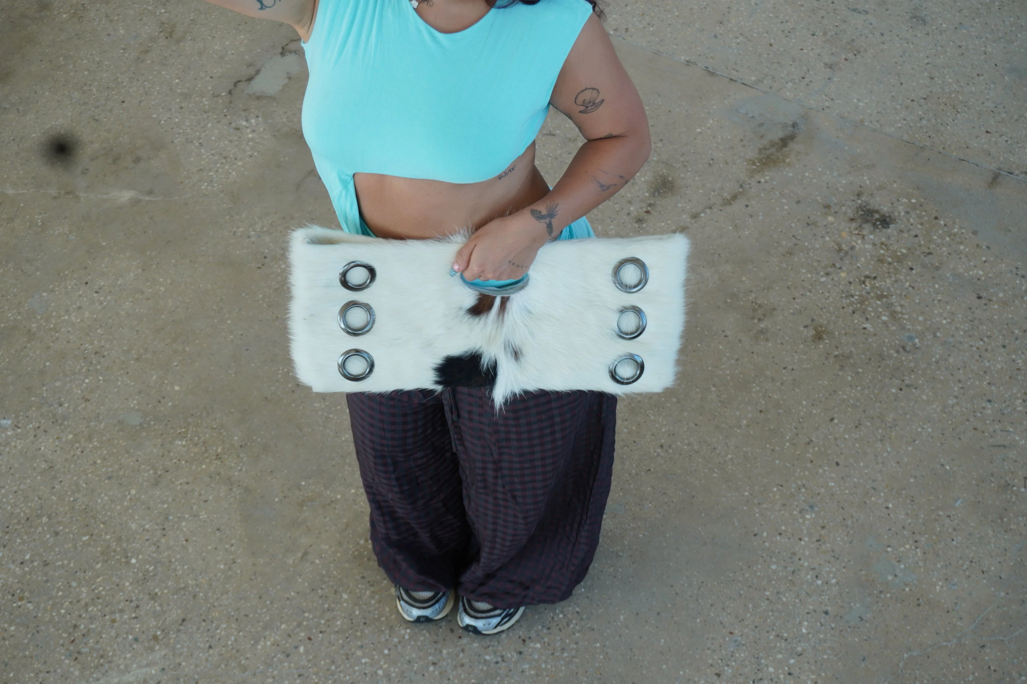 La Grommette Clutch - White Pinto - Image 3