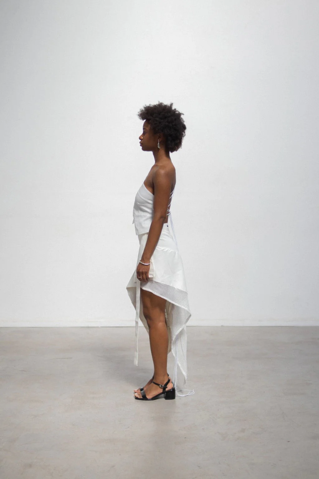 Magnetismo Skirt White - Image 5