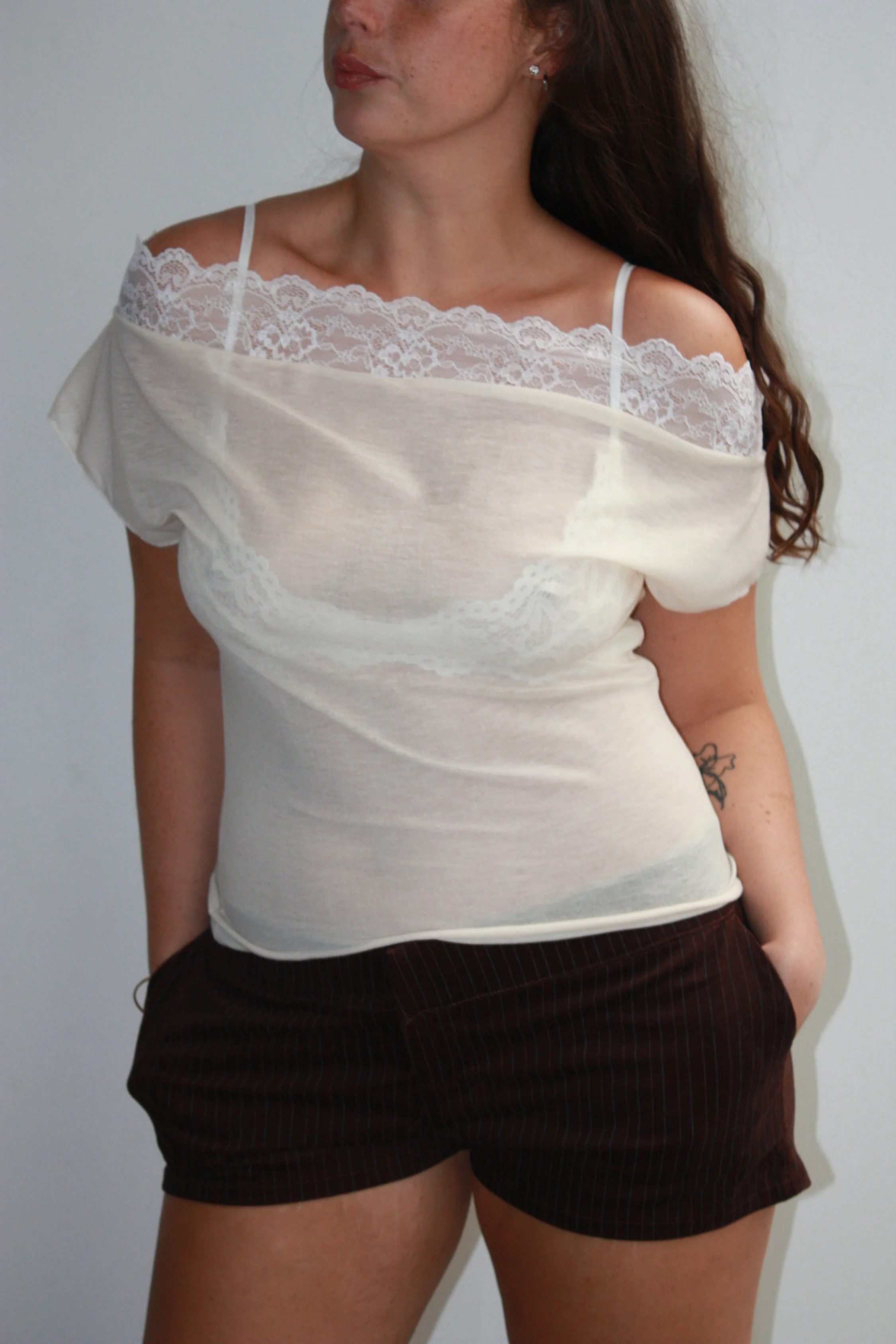 NUDARETE 006 - One-Shoulder Cotton Lace Top - Image 2