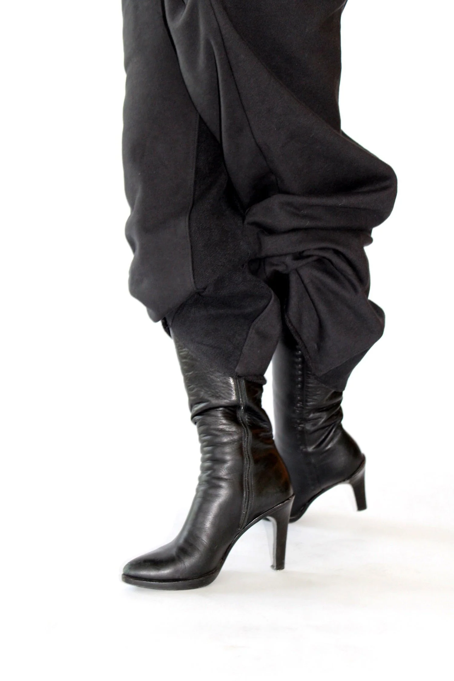 Orion Sweatpants in Midnight - Image 7