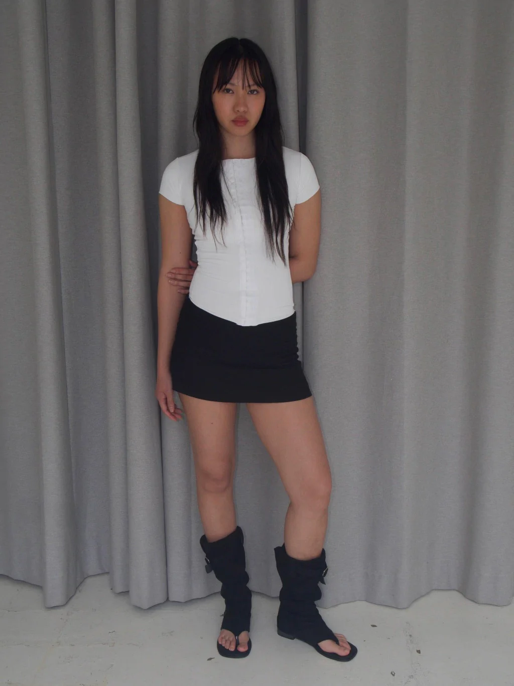 SHORT SLEEVE MULTI-HOOK TOP - WHITE - Image 5