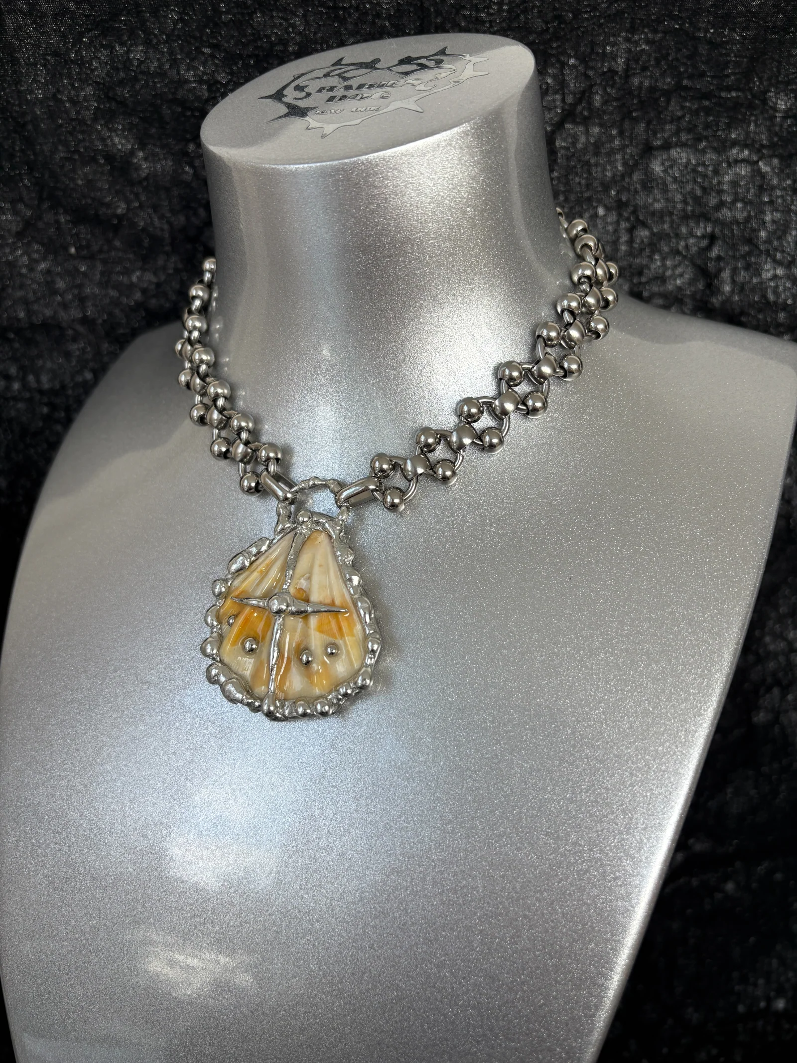 Starry Shell Necklace - Image 3