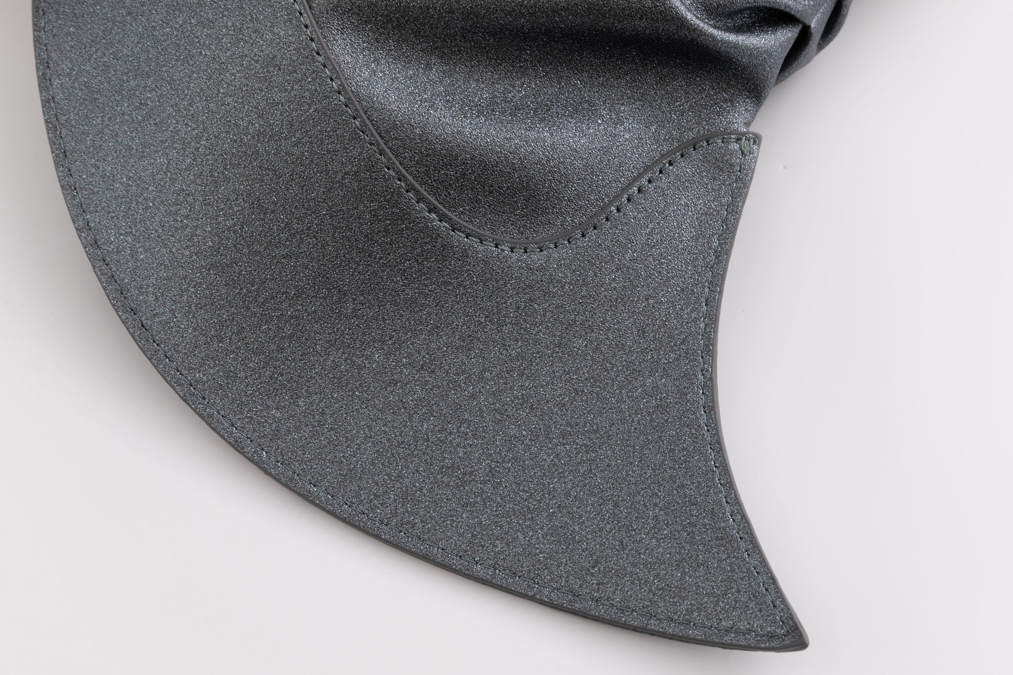 The Croissant Bag Dark Silver - Image 5