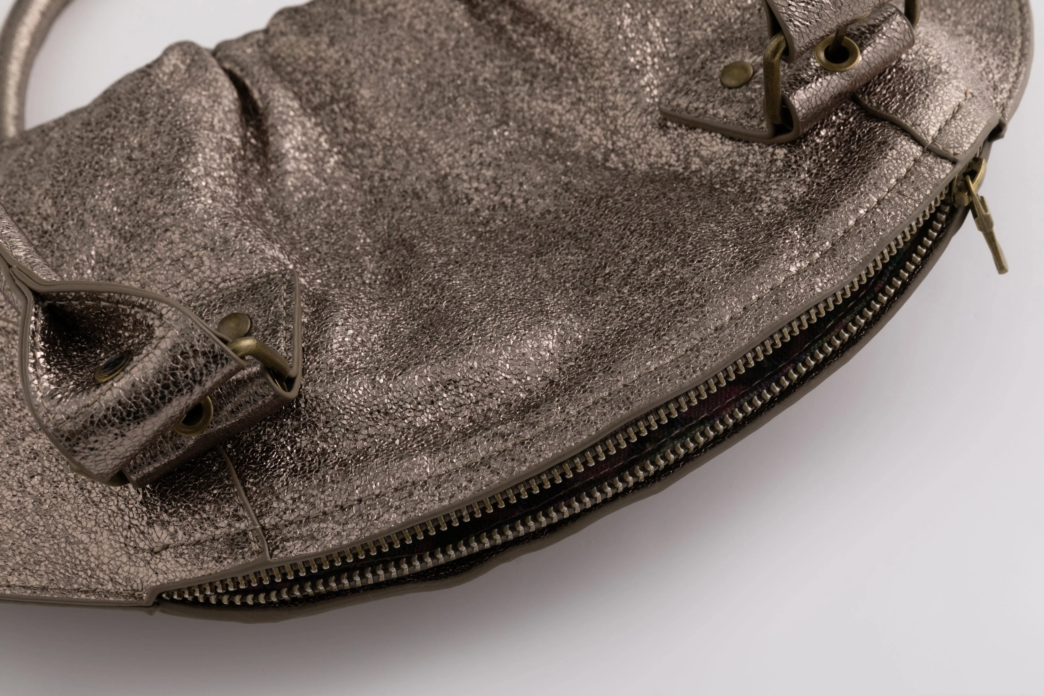The Croissant Bag Metallic Bronze - Image 5